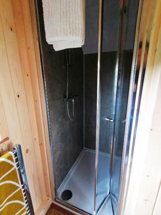 Ferienwohnung Air A' Chroit Luxury Pods Paible Exterior foto